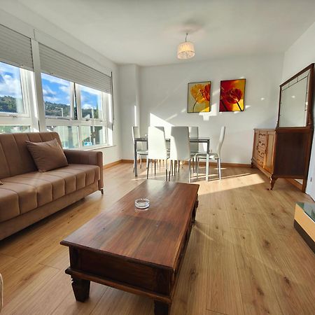 Chalet Con Wifi , Ps4 , Garaje, 5 Dormitorios, 3 Banos, Santiago De Compostela Dış mekan fotoğraf